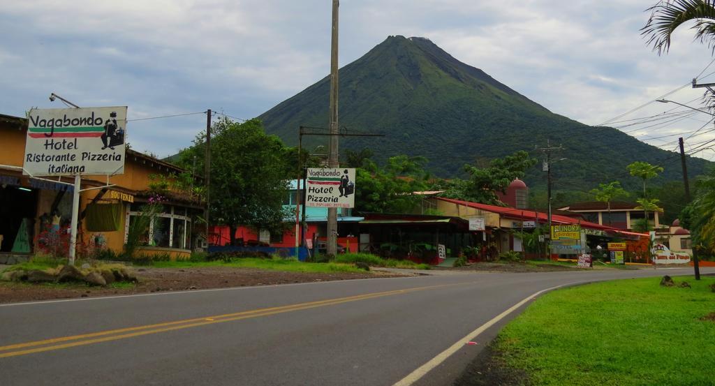 Hotel Vagabondo La Fortuna 외부 사진