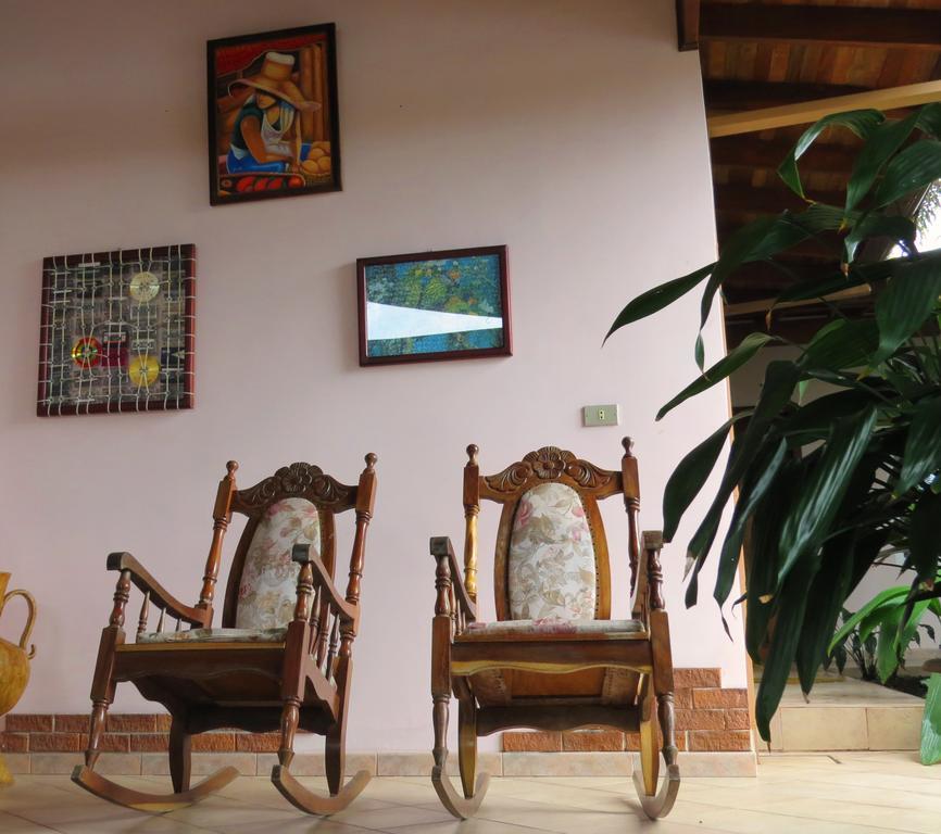 Hotel Vagabondo La Fortuna 외부 사진